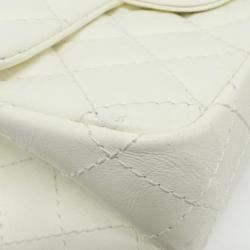 مملوكة مسبقًا حقيبة شانيل جلد بيضاء كتف