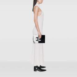 مملوكة مسبقًا Chanel Black White CC Lambskin Split Clutch with Chain