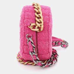 Pre Owned Chanel 2019-20 Fuchsia Pink Tweed 19 Round Clutch with Coin Purse