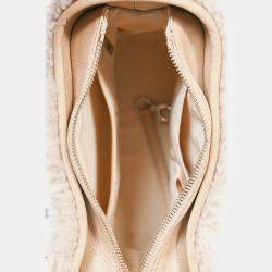 مملوكة مسبقًا Chanel 2017-18 Beige Shearling/Leather Small Gabrielle Crossbody