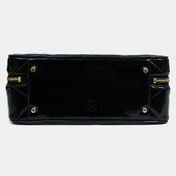 مملوكة مسبقًا Chanel 1994-96 Black Patent Leather Large Vanity Case