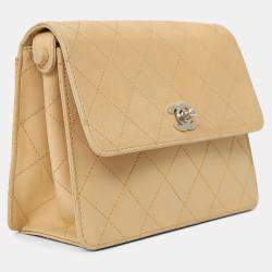 Pre Owned حقيبة كتف شانيل مبطنة CC باللون البيج