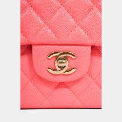 مملوكة مسبقًا Chanel 2025 Hot Pink Caviar Small Double Flap Shoulder Bag