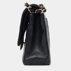 مملوكة مسبقًا حقيبة شانيل 2011 سوداء كافيار جلدية وسط مزدوجة بغطاء مزودة بمعدن ذهبي اللون