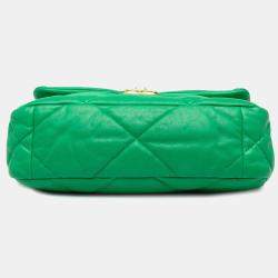مملوكة مسبقًا Chanel Green Medium Lambskin 19 Flap