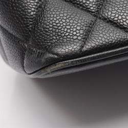 Pre Owned حقيبة شانيل ميداليون جلد كافيار أسود توت