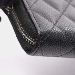 مملوكة مسبقًا Chanel Classic Matelasse Long Black Grained Calfskin Leather Round Zip Wallet