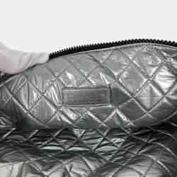 Pre Owned Chanel White Black Fabric Bag