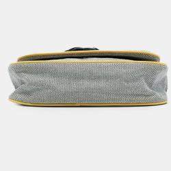 مملوكة مسبقًا Chanel Yellow Canvas CC Camellia No. 5 Shoulder Bag