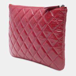 Pre Owned حقيبة كلتش شانيل غلاف حرف أوه جلد برنيق متغضن صغيرة حمراء