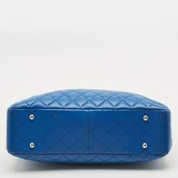 مملوكة مسبقًا Chanel CC Classic Blue Quilted Leather Shopper Tote