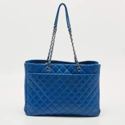 مملوكة مسبقًا Chanel CC Classic Blue Quilted Leather Shopper Tote
