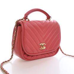 Pre Owned حقيبة شانيل صغيرة بجلد الخروف المستدير العكسي بقلّاب