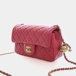 Pre Owned حقيبة شانيل صغيرة مستطيلة جلد خروف بسلسلة لؤلؤة كراش مع رفرف