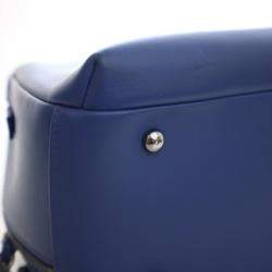 مملوكة مسبقًا حقيبة شانيل بولينج متوسطة جلد عجل تريندي سي سي