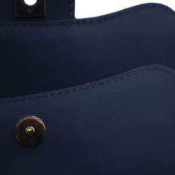 مملوكة مسبقًا حقيبة شانيل رفرف كروس مبطنة جلد خروف