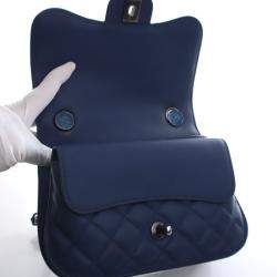 مملوكة مسبقًا حقيبة شانيل رفرف كروس مبطنة جلد خروف