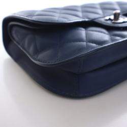 مملوكة مسبقًا حقيبة شانيل رفرف كروس مبطنة جلد خروف