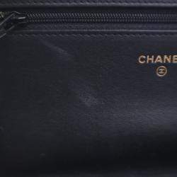 مملوكة مسبقًا Chanel Caviar Boy Wallet On Chain (WOC)
