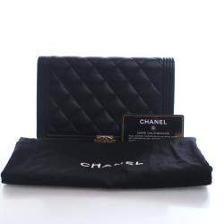 مملوكة مسبقًا Chanel Caviar Boy Wallet On Chain (WOC)