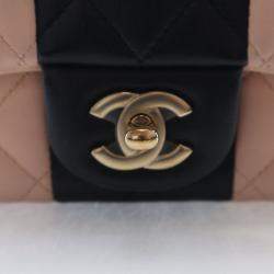 مملوكة مسبقًا حقيبة رفرف كلاسيكية مربعة شانيل جلد الحمل صغيرة