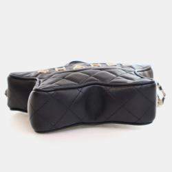 مملوكة مسبقًا حقيبة كروس بودي شانيل لامبسكين ووك أوف فيم ستار