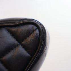 مملوكة مسبقًا حقيبة كروس بودي شانيل لامبسكين ووك أوف فيم ستار