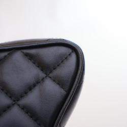 مملوكة مسبقًا حقيبة كروس بودي شانيل لامبسكين ووك أوف فيم ستار