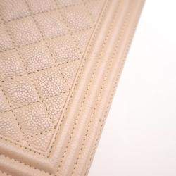 مملوكة مسبقًا حقيبة شانيل ميديوم كافيار بوي