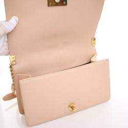 مملوكة مسبقًا حقيبة شانيل ميديوم كافيار بوي