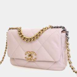 مملوكة مسبقًا Chanel Medium Lambskin 19 Flap Bag