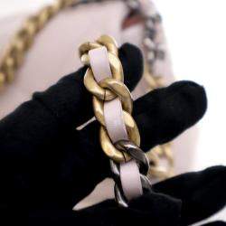 مملوكة مسبقًا Chanel Medium Lambskin 19 Flap Bag