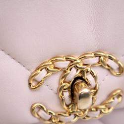 مملوكة مسبقًا Chanel Medium Lambskin 19 Flap Bag
