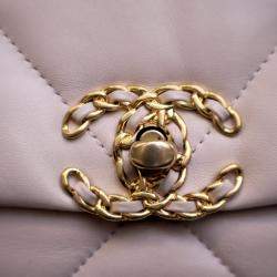 مملوكة مسبقًا Chanel Medium Lambskin 19 Flap Bag