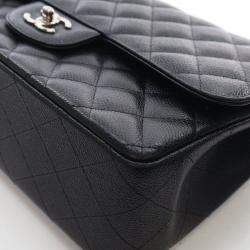 مملوكة مسبقًا حقيبة شانيـل جامبو كافيار كلاسيك مزدوجة القلاب