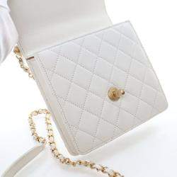 مملوكة مسبقًا حقيبة شانيل شامواه صغير بلؤلؤة علويّة