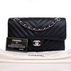 Pre Owned حقيبة شانيل كلاسيك بغطاء مزدوج صغيرة جلد خروف أسود