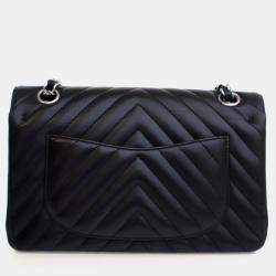 Pre Owned حقيبة شانيل كلاسيك بغطاء مزدوج صغيرة جلد خروف أسود