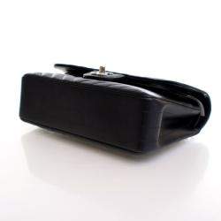 Pre Owned حقيبة شانيل كلاسيك بغطاء مزدوج صغيرة جلد خروف أسود