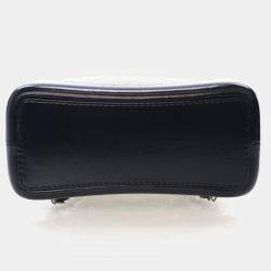 مملوكة مسبقًا حقيبة ظهر شانيل جلد عجل أسود/أبيض معتق غابرييل صغيرة