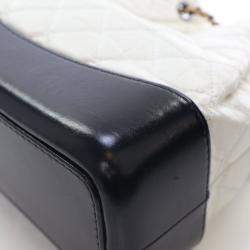 مملوكة مسبقًا حقيبة ظهر شانيل جلد عجل أسود/أبيض معتق غابرييل صغيرة