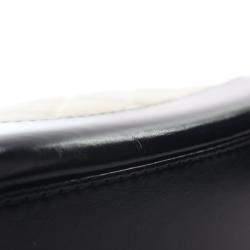 مملوكة مسبقًا حقيبة ظهر شانيل جلد عجل أسود/أبيض معتق غابرييل صغيرة