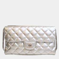 Pre Owned Chanel Metallic Silver Patent Metal Handle Clutch
