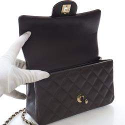 Pre Owned حقيبة شانيل ميني جلد حمل مستطيلة بنية ذات مقبض علوي فلاب كلاسيكية