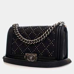 مملوكة مسبقًا حقيبة شانيأل وسط جلد عجل مجعد أسود مرصعة بويا