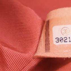 مملوكة مسبقًا حقيبة شانيال بوي كافيار صغيرة زهرية