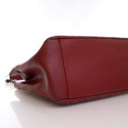 مملوكة مسبقًا حقيبة يد شانيل غراند شوبينغ حمراء كافيار