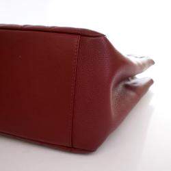 مملوكة مسبقًا حقيبة يد شانيل غراند شوبينغ حمراء كافيار