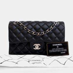 مملوكة مسبقًا Chanel Small Black Lambskin Classic Double Flap Bag