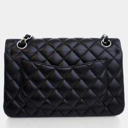 مملوكة مسبقًا Chanel Small Black Lambskin Classic Double Flap Bag